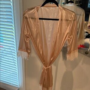 Elegant Lace Trim Satin Robe - Cream